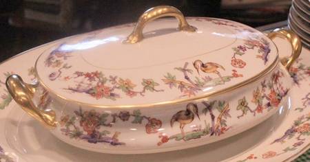 BER645 Oval Covered Vegetable