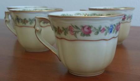 Orleans Footed Cup