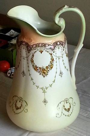 7120 Pitcher