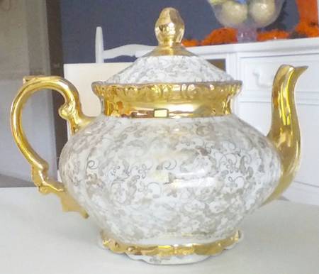 BAV511 Teapot & Lid