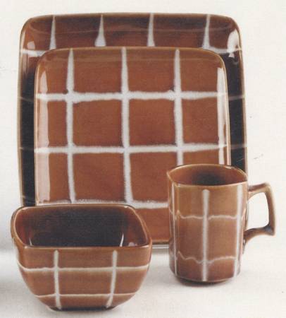 Retro Squares Yellow by Baum Brothers