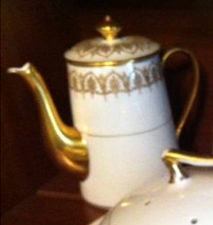 BWD832 Mini Coffee Pot & Lid