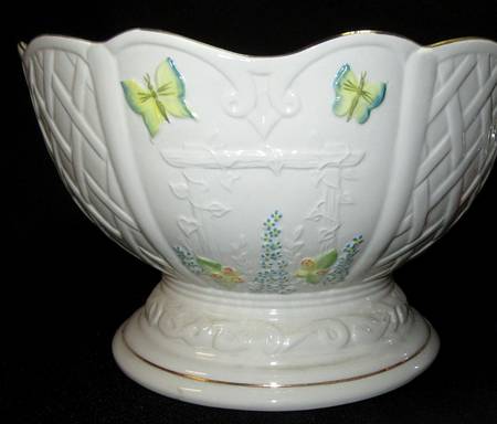 BLP10 by Belleek Pottery (Ireland)