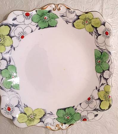 BLL22 Square Handled Cake Plate