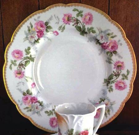 BER687 Dinner Plate