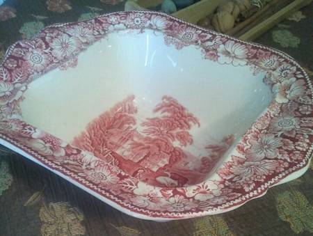 Rural England Square Vegetable Bowl