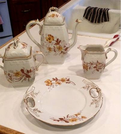 BWD847 Teapot & Lid