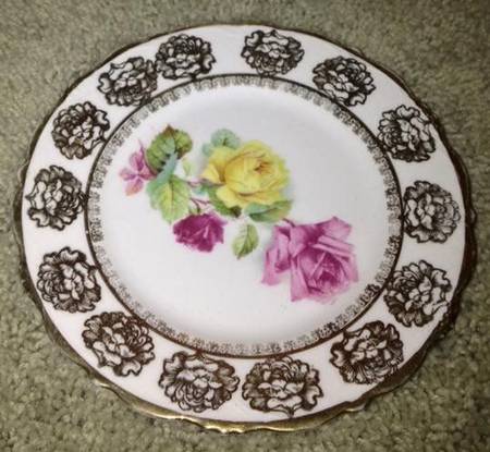 BAV543 Dinner Plate