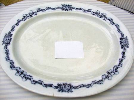 Entwined Ribbon 20" Oval Serving Platter