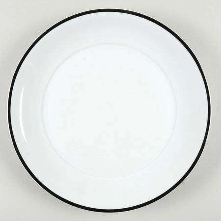 Lyric Black Dinner Plate