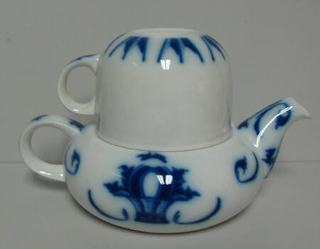 653 Individual Teapot & Lid with Cup