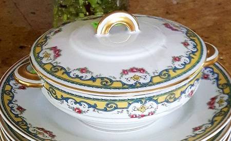 BER706 Sugar Bowl & Lid