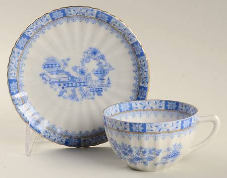 China Blau Flat Cup & Saucer Set