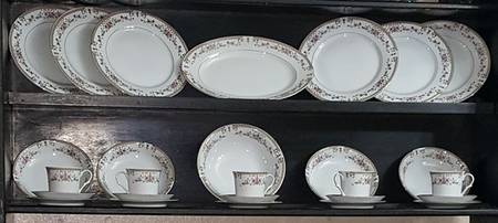 Winthrop 14" Oval Serving Platter