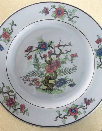 D472 by Buffalo Pottery