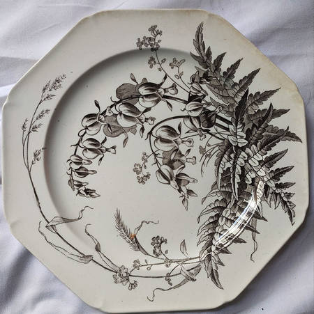 Field Flowers Black Luncheon Plate