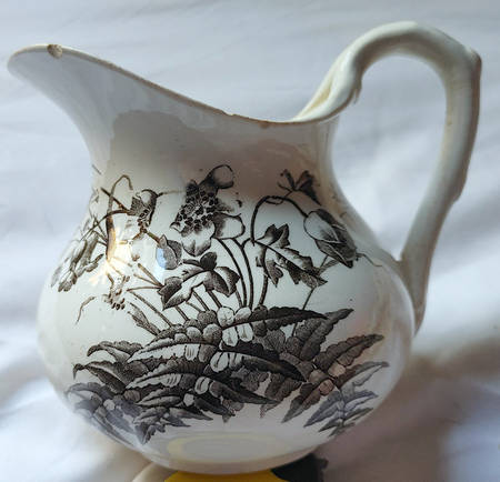 Field Flowers Black Creamer