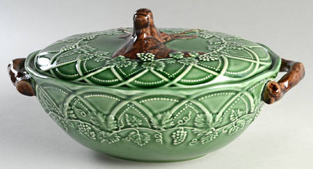 Woods Hunting Tureen &  Lid