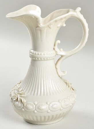 Vases 7'' Left Handled Aberdeen Vase