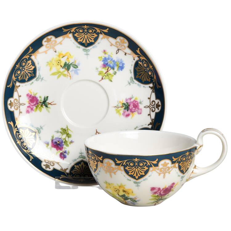 Vanderbilt Service Flat Cup & Saucer Set
