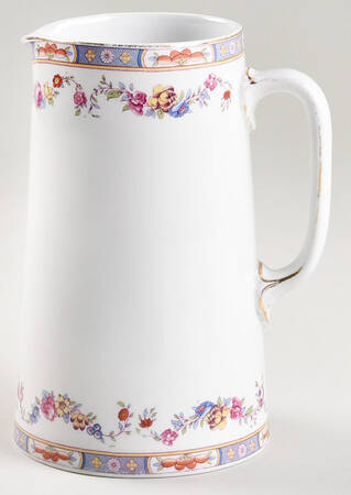 A518 32 Oz Pitcher