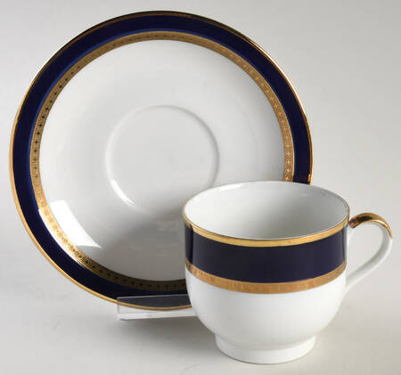 BTH305 Footed Cup & Saucer Set