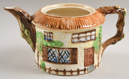 Cottage Ware Teapot No Lid