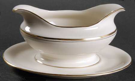 Apollo Gravy Boat with Attached Underplate
