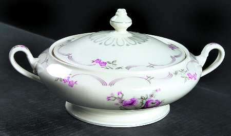 Belrose Round Covered Vegetable