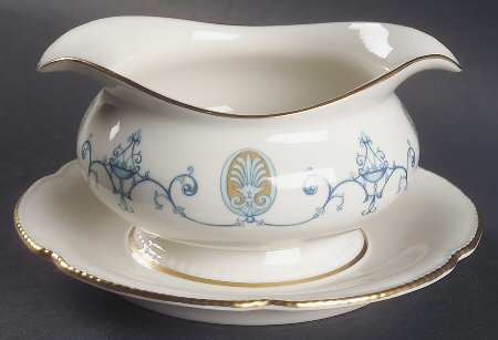 Blue Medallion Gravy Boat with Attached Underplate