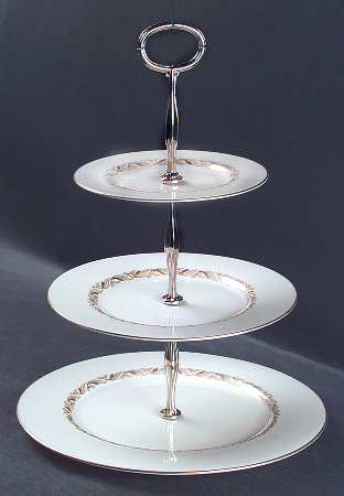 Carlton 13 7/8"-14 1/4" 3-Tiered Serving Tray(DP,SP,BB) HC