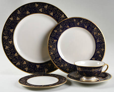 Caveaux 5 Piece Place Setting