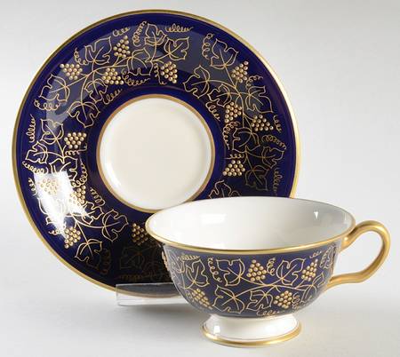 Caveaux Footed Cup & Saucer Set
