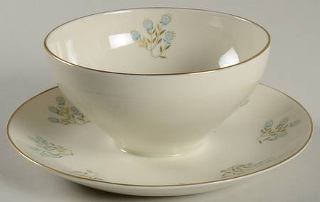 Cellini Gravy Boat with Attached Underplate