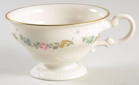 Crown Wreath Footed Cup