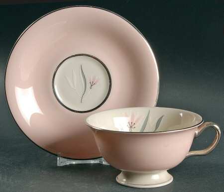 Fontaine Footed Cup & Saucer Set