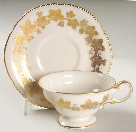 Golden Moment Footed Cup & Saucer Set