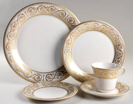 Golden Scroll 5 Piece Place Setting