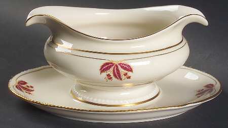 Jubilee Gravy Boat with Attached Underplate