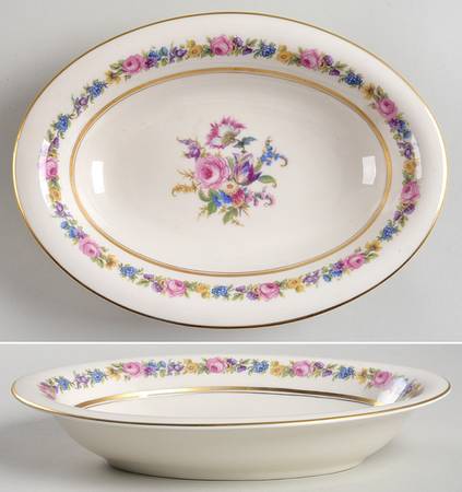 Manor 10" Oval Vegetable Bowl
