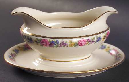 Manor Gravy Boat with Attached Underplate
