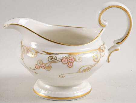 Nouvelle Creamer by Castleton (USA)