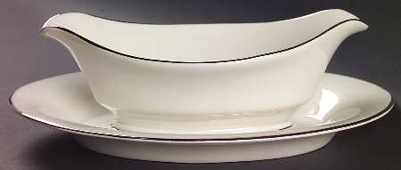 Overture Gravy Boat with Attached Underplate