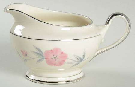 Priscilla (Platinum Trim) Creamer
