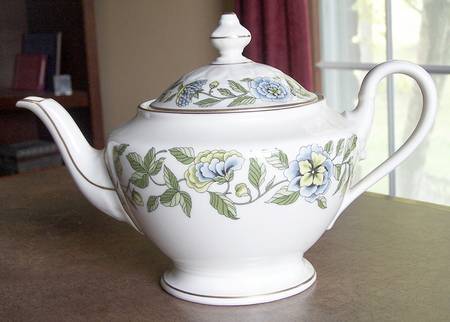 Ravenna Teapot & Lid