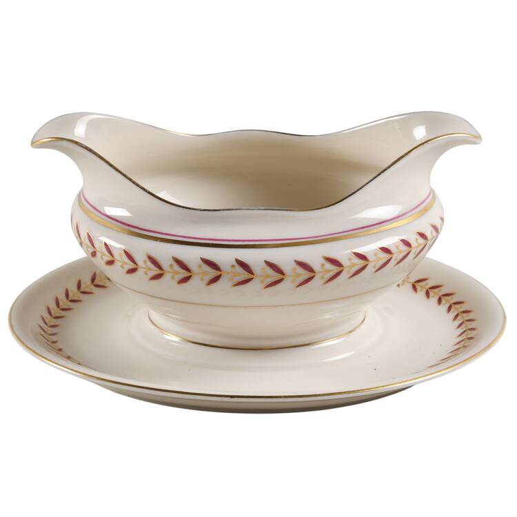 Regina Gravy Boat with Attached Underplate