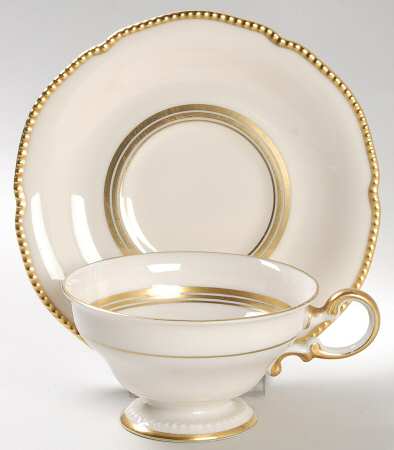 Footed Cup & Saucer Set