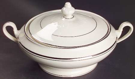 Severn Round Covered Vegetable