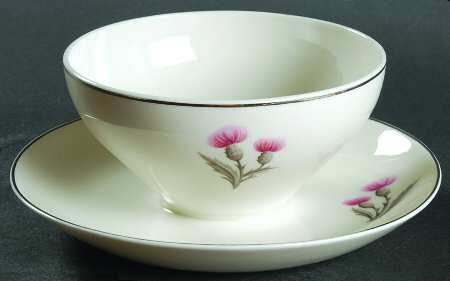 Thistle Gravy Boat with Attached Underplate