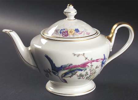Venetian Teapot & Lid